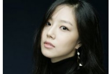 韩国公认10大零整容美女-第九名文彩元