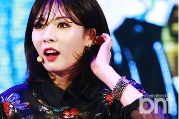 韩国女星泫雅